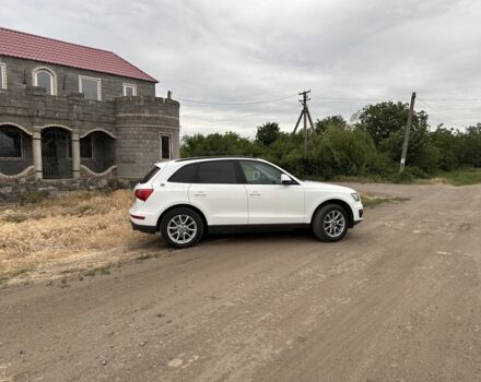 Белый Ауди Ку 5, объемом двигателя 2 л и пробегом 183 тыс. км за 12500 $, фото 5 на Automoto.ua