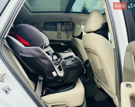 Белый Ауди Ку 5, объемом двигателя 1.98 л и пробегом 225 тыс. км за 12500 $, фото 19 на Automoto.ua