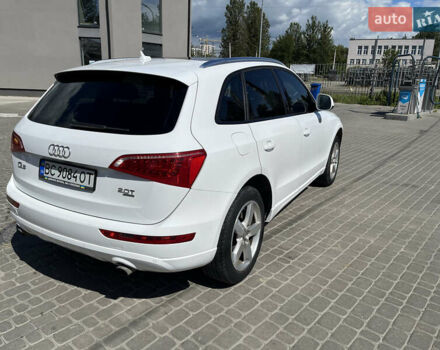 Белый Ауди Ку 5, объемом двигателя 1.98 л и пробегом 158 тыс. км за 14300 $, фото 4 на Automoto.ua