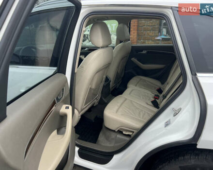 Белый Ауди Ку 5, объемом двигателя 1.98 л и пробегом 291 тыс. км за 10300 $, фото 27 на Automoto.ua