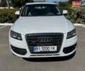 Белый Ауди Ку 5, объемом двигателя 2 л и пробегом 106 тыс. км за 15300 $, фото 1 на Automoto.ua