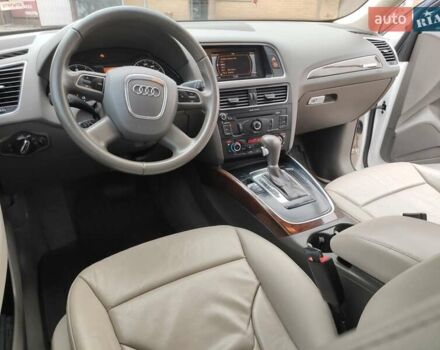 Белый Ауди Ку 5, объемом двигателя 1.98 л и пробегом 192 тыс. км за 10700 $, фото 17 на Automoto.ua