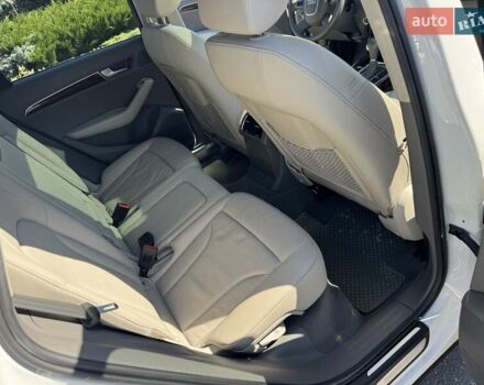 Белый Ауди Ку 5, объемом двигателя 1.98 л и пробегом 107 тыс. км за 15300 $, фото 22 на Automoto.ua