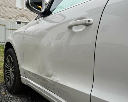 Белый Ауди Ку 5, объемом двигателя 1.98 л и пробегом 130 тыс. км за 11600 $, фото 5 на Automoto.ua