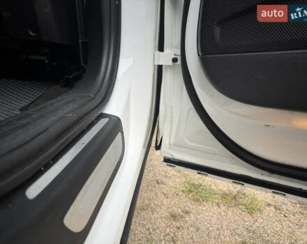 Белый Ауди Ку 5, объемом двигателя 1.98 л и пробегом 220 тыс. км за 7300 $, фото 46 на Automoto.ua