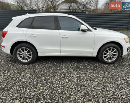 Білий Ауді Ку 5, об'ємом двигуна 2 л та пробігом 292 тис. км за 10100 $, фото 11 на Automoto.ua