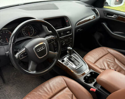 Белый Ауди Ку 5, объемом двигателя 1.98 л и пробегом 130 тыс. км за 11600 $, фото 19 на Automoto.ua