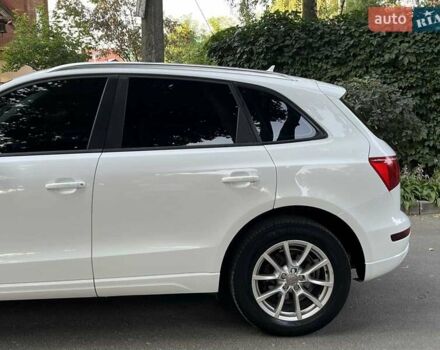 Білий Ауді Ку 5, об'ємом двигуна 2 л та пробігом 272 тис. км за 15480 $, фото 6 на Automoto.ua