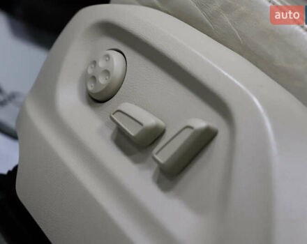 Білий Ауді Ку 5, об'ємом двигуна 2 л та пробігом 179 тис. км за 14900 $, фото 70 на Automoto.ua