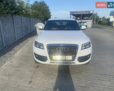 Белый Ауди Ку 5, объемом двигателя 1.98 л и пробегом 149 тыс. км за 14200 $, фото 4 на Automoto.ua