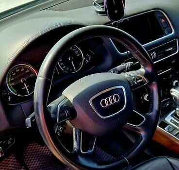 Белый Ауди Ку 5, объемом двигателя 1.98 л и пробегом 237 тыс. км за 18000 $, фото 11 на Automoto.ua