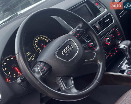 Білий Ауді Ку 5, об'ємом двигуна 2 л та пробігом 231 тис. км за 10800 $, фото 15 на Automoto.ua