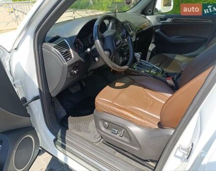 Білий Ауді Ку 5, об'ємом двигуна 2 л та пробігом 210 тис. км за 15500 $, фото 18 на Automoto.ua
