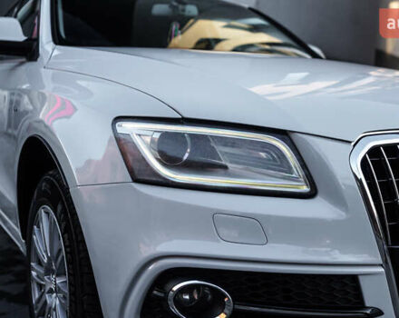 Белый Ауди Ку 5, объемом двигателя 1.97 л и пробегом 200 тыс. км за 16500 $, фото 1 на Automoto.ua