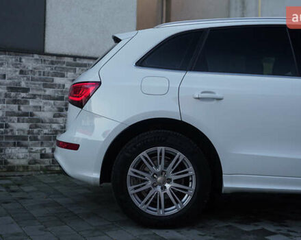 Белый Ауди Ку 5, объемом двигателя 1.97 л и пробегом 200 тыс. км за 16500 $, фото 7 на Automoto.ua