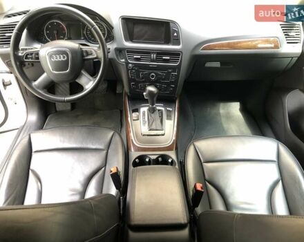 Белый Ауди Ку 5, объемом двигателя 1.98 л и пробегом 137 тыс. км за 18800 $, фото 10 на Automoto.ua