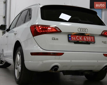 Білий Ауді Ку 5, об'ємом двигуна 2 л та пробігом 179 тис. км за 14900 $, фото 43 на Automoto.ua