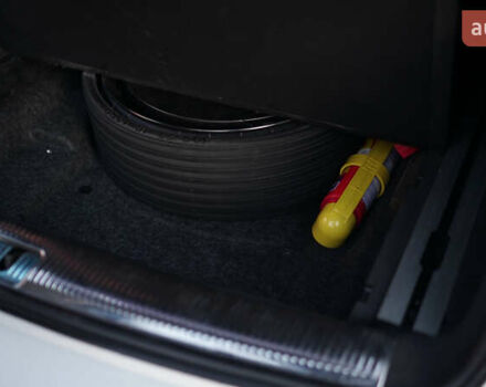 Белый Ауди Ку 5, объемом двигателя 1.97 л и пробегом 200 тыс. км за 16500 $, фото 32 на Automoto.ua