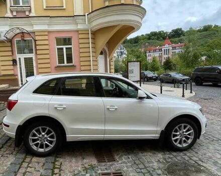 Белый Ауди Ку 5, объемом двигателя 1.98 л и пробегом 137 тыс. км за 18800 $, фото 4 на Automoto.ua