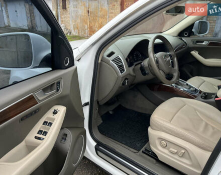 Белый Ауди Ку 5, объемом двигателя 2 л и пробегом 170 тыс. км за 12999 $, фото 30 на Automoto.ua