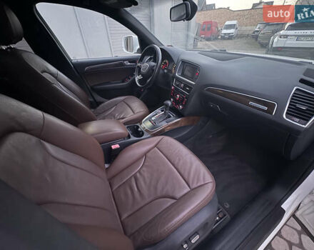 Білий Ауді Ку 5, об'ємом двигуна 2 л та пробігом 231 тис. км за 10800 $, фото 12 на Automoto.ua