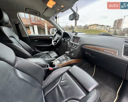 Белый Ауди Ку 5, объемом двигателя 2 л и пробегом 197 тыс. км за 17990 $, фото 10 на Automoto.ua