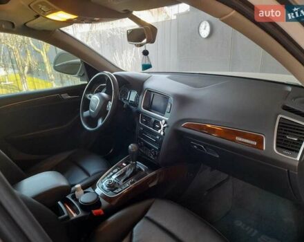 Белый Ауди Ку 5, объемом двигателя 2 л и пробегом 275 тыс. км за 17350 $, фото 7 на Automoto.ua
