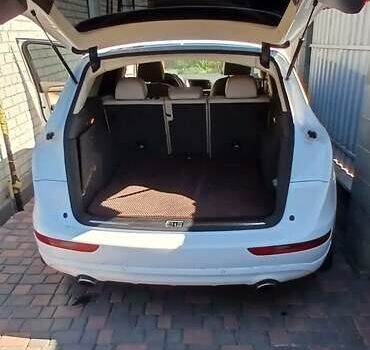 Белый Ауди Ку 5, объемом двигателя 1.98 л и пробегом 293 тыс. км за 12999 $, фото 7 на Automoto.ua