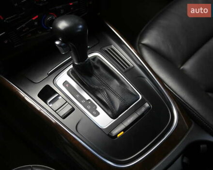 Белый Ауди Ку 5, объемом двигателя 1.97 л и пробегом 137 тыс. км за 18000 $, фото 21 на Automoto.ua