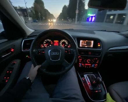 Білий Ауді Ку 5, об'ємом двигуна 2 л та пробігом 280 тис. км за 11900 $, фото 10 на Automoto.ua