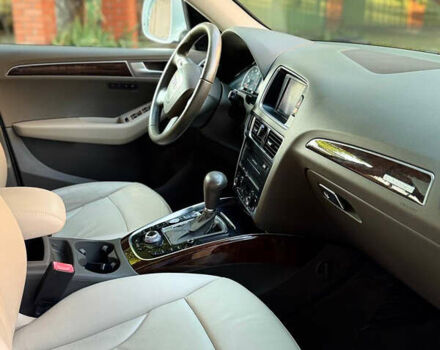 Белый Ауди Ку 5, объемом двигателя 1.98 л и пробегом 198 тыс. км за 13999 $, фото 19 на Automoto.ua