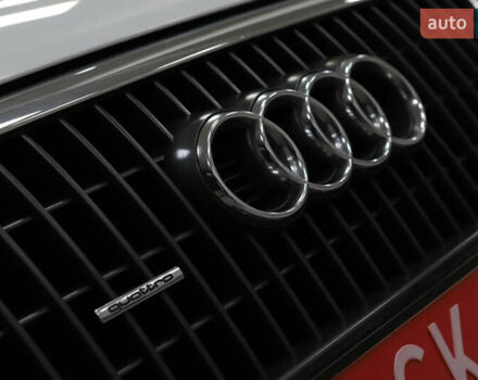 Білий Ауді Ку 5, об'ємом двигуна 2 л та пробігом 179 тис. км за 14900 $, фото 25 на Automoto.ua