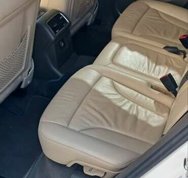 Белый Ауди Ку 5, объемом двигателя 1.98 л и пробегом 293 тыс. км за 12999 $, фото 10 на Automoto.ua