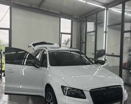 Ауди Ку 5 2012 в Ровно на Automoto.ua Белый Ауди Ку 5, объемом двигателя 1.98 л и пробегом 259 тыс. км за 15200 $, фото 23 на Automoto.ua