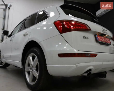 Білий Ауді Ку 5, об'ємом двигуна 2 л та пробігом 179 тис. км за 14900 $, фото 45 на Automoto.ua