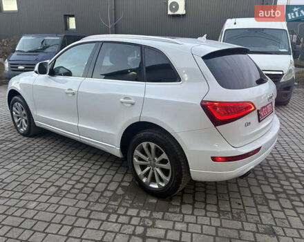 Білий Ауді Ку 5, об'ємом двигуна 2 л та пробігом 231 тис. км за 10800 $, фото 5 на Automoto.ua