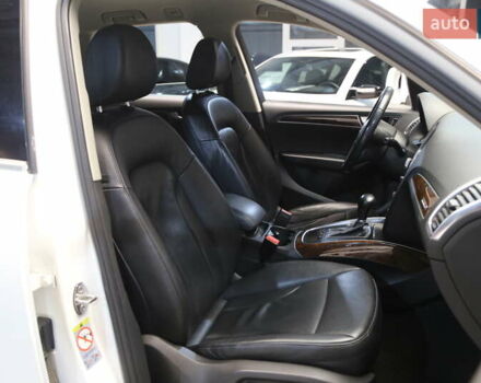 Белый Ауди Ку 5, объемом двигателя 1.97 л и пробегом 137 тыс. км за 18000 $, фото 11 на Automoto.ua