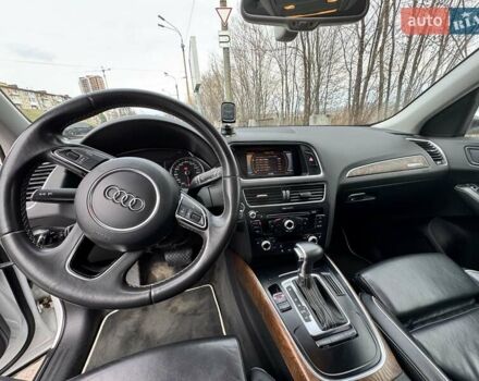 Белый Ауди Ку 5, объемом двигателя 2 л и пробегом 197 тыс. км за 17990 $, фото 7 на Automoto.ua