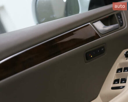 Білий Ауді Ку 5, об'ємом двигуна 2 л та пробігом 179 тис. км за 14900 $, фото 65 на Automoto.ua