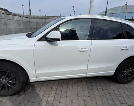 Белый Ауди Ку 5, объемом двигателя 1.98 л и пробегом 196 тыс. км за 14499 $, фото 3 на Automoto.ua