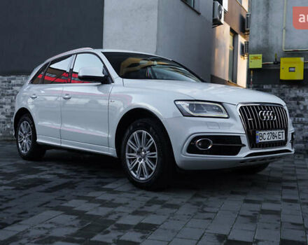 Белый Ауди Ку 5, объемом двигателя 1.97 л и пробегом 200 тыс. км за 16500 $, фото 2 на Automoto.ua