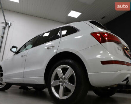 Білий Ауді Ку 5, об'ємом двигуна 2 л та пробігом 179 тис. км за 14900 $, фото 46 на Automoto.ua