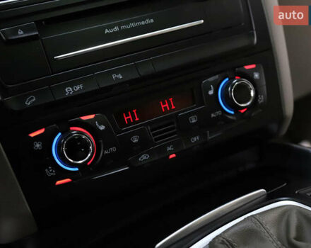 Білий Ауді Ку 5, об'ємом двигуна 2 л та пробігом 179 тис. км за 14900 $, фото 90 на Automoto.ua