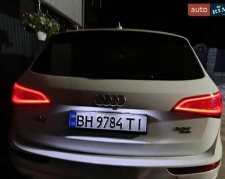Білий Ауді Ку 5, об'ємом двигуна 2 л та пробігом 210 тис. км за 15500 $, фото 31 на Automoto.ua