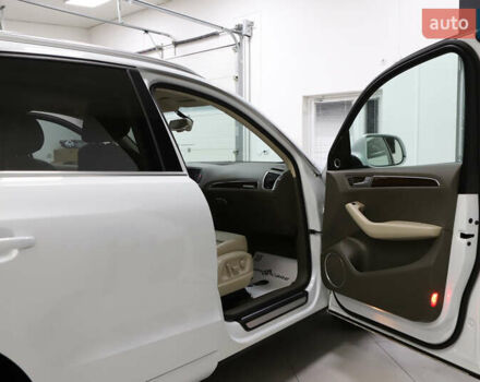 Білий Ауді Ку 5, об'ємом двигуна 2 л та пробігом 179 тис. км за 14900 $, фото 73 на Automoto.ua