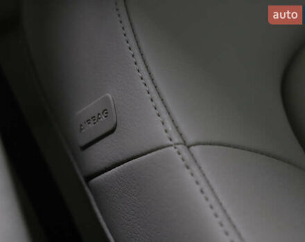 Білий Ауді Ку 5, об'ємом двигуна 2 л та пробігом 179 тис. км за 14900 $, фото 78 на Automoto.ua