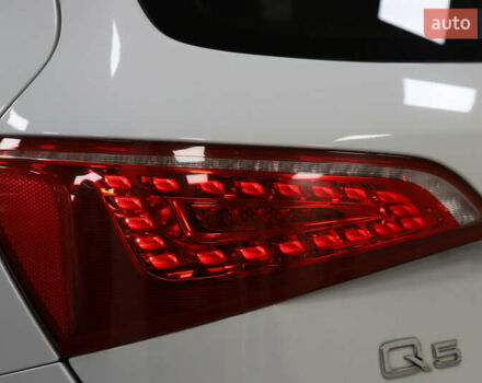 Білий Ауді Ку 5, об'ємом двигуна 2 л та пробігом 179 тис. км за 14900 $, фото 55 на Automoto.ua