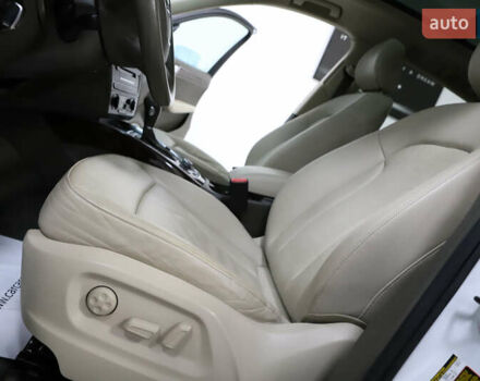 Білий Ауді Ку 5, об'ємом двигуна 2 л та пробігом 179 тис. км за 14900 $, фото 72 на Automoto.ua