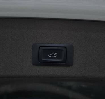 Белый Ауди Ку 5, объемом двигателя 1.98 л и пробегом 194 тыс. км за 17499 $, фото 23 на Automoto.ua