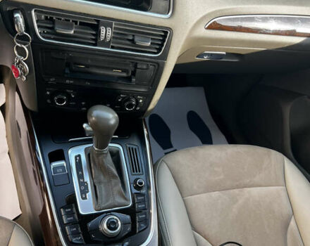 Белый Ауди Ку 5, объемом двигателя 2 л и пробегом 320 тыс. км за 13300 $, фото 4 на Automoto.ua